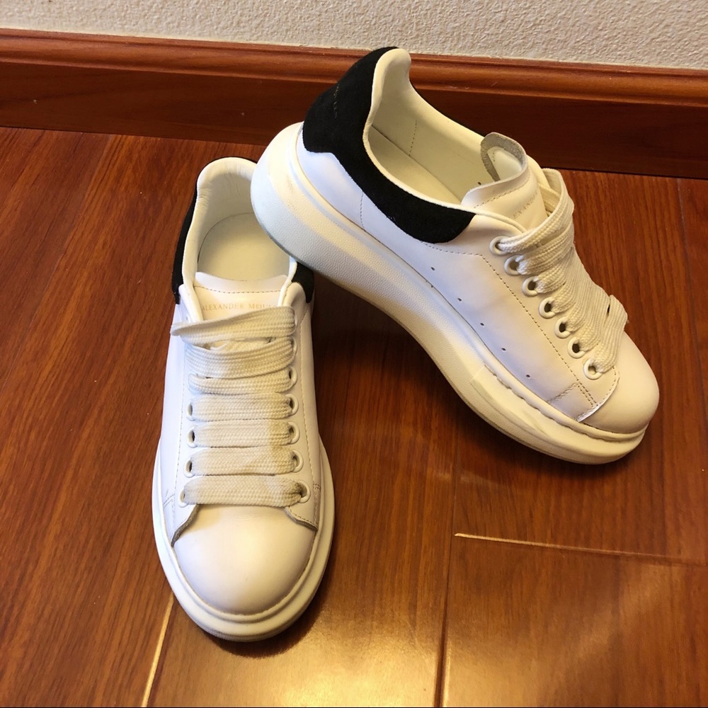 Alexander McQueen Style Sneakers 37